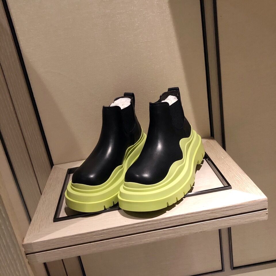 Zuri block colour chunky boots