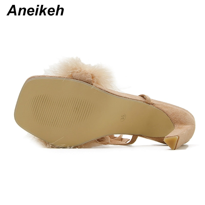 Fifi kabarık askılı bağcıklı sandalet