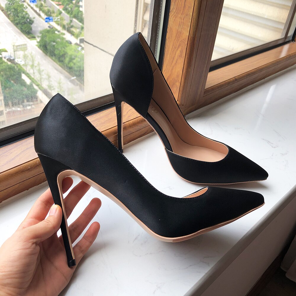 Luxury black satin pumps with side cut out
