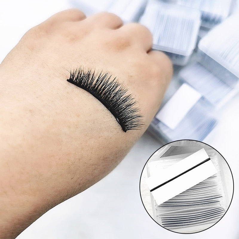 Self-adhesive fake eyelashes strips - hypoallergenic