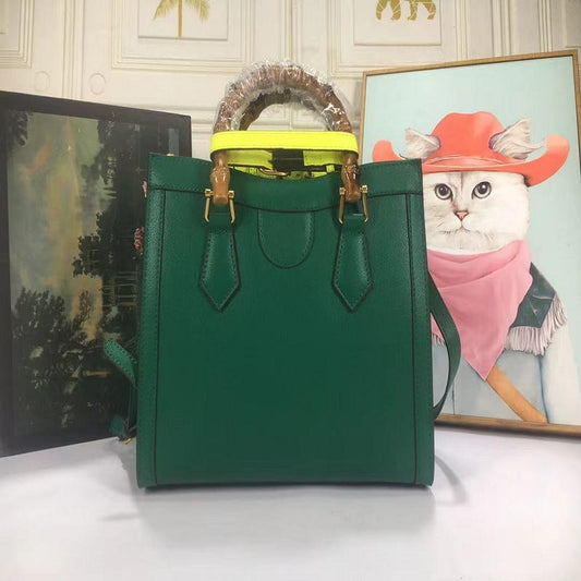 Diana Handtasche aus echtem Leder mit Bambusgriff